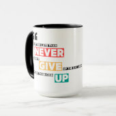 Geef ontwerp nooit op mok (Voorkant links)