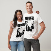 Geef Sumo Wrestler nooit op T-shirt (Unisex)