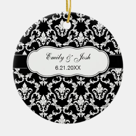 Geef wit een persoonlijk tintje op Black Damask Or Keramisch Ornament (Voorkant)