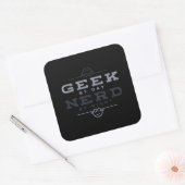 Geek op dag Nerd op nacht Vierkante Sticker (Envelop)