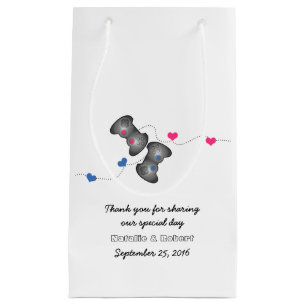 Geeky Gamers Wedding Gift Bag Pink Blue Klein Cadeauzakje