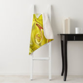 Geel abstract patroon sherpa deken (In situ)