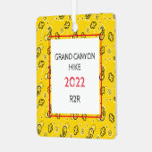 Geel Bandana Red White - aangepaste foto-info Metalen Ornament (Voorkant links)