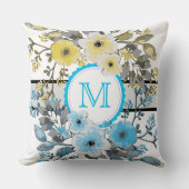Geel Blauw Bloemen Monogram Kussen (Voorkant)