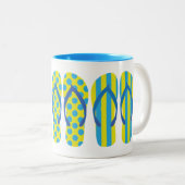 Geel & Blauw Teenslippers Gepersonaliseerde Mok (Voorkant rechts)