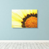 Geel bloemcanvas canvas afdruk (Insitu (Houten vloer))