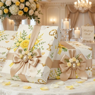 Geel bloemig huwelijks- en verlovingscadeauverpakk cadeaupapier
