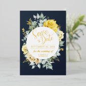 Geel bloemig klassiek marineblauw trouwdatum bewar folie uitnodiging (Staand Voorkant)