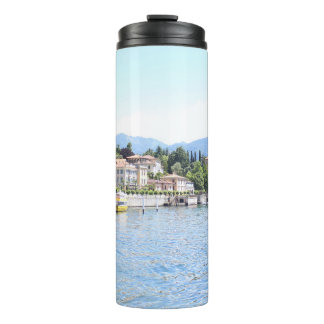 GEEL BOAT GEDOCKEERD NEAIRE BOUW THERMOSBEKER