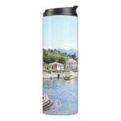 GEEL BOAT GEDOCKEERD NEAIRE BOUW THERMOSBEKER (Gedraaid links)