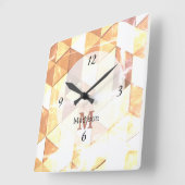 geel bruin geometrisch patroon Monogram Vierkante Klok (Hoek)