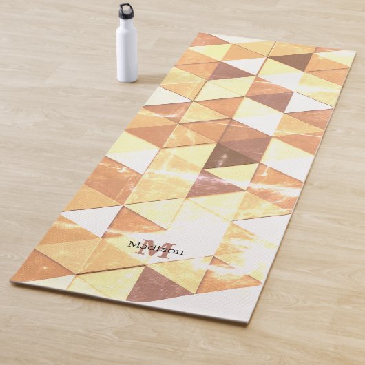  geel bruin geometrisch patroon Monogram Yogamat (In situ)