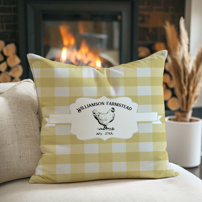 Geel Buffel Plaid Boerderij Kip Sierkussen (Yellow Buffalo Plaid Farm Chicken Throw Pillow)