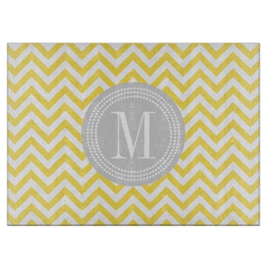 Geel Chevron Zigzag Gepersonaliseerd Monogram Snijplank (Voorkant)