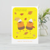 Geel | Chocolade Candy Corn Paar | Herfst Feestdagenkaart (Staand voorkant)