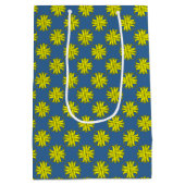 Geel Clover Ribbon door Kenneth Yoncich Medium Cadeauzakje (Achterkant)