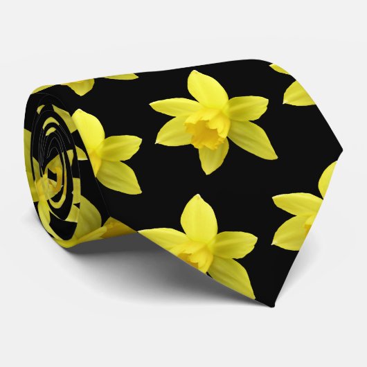 Geel Daffodil Blooms Patroon op zwarte Stropdas (Opgerold)