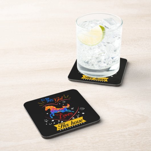 Geel Dit meisje houdt van haar paard Bier Onderzetter (Rechterzijde)