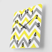 Geel, Donkergrijs Wit Groot Chevron ZigZag Patroon Vierkante Klok (Hoek)