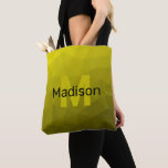 Geel donkerombre geometrisch maaspatroon Monogram Tote Bag<br><div class="desc">Geel donker ombre geometrisch maaspatroon Monogram Canvas tas. Personaliseer met uw aangepaste initiaal en naam. Geel goud ombre gradiënt geometrisch mesh patroon. Driehoek geometrisch gaas met licht donkergeel goud zwart ombre gradiënt.</div>