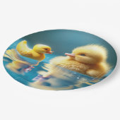 Geel eendje met een Speelgoed-rubberen eend Papieren Bordje (Gekanteld)