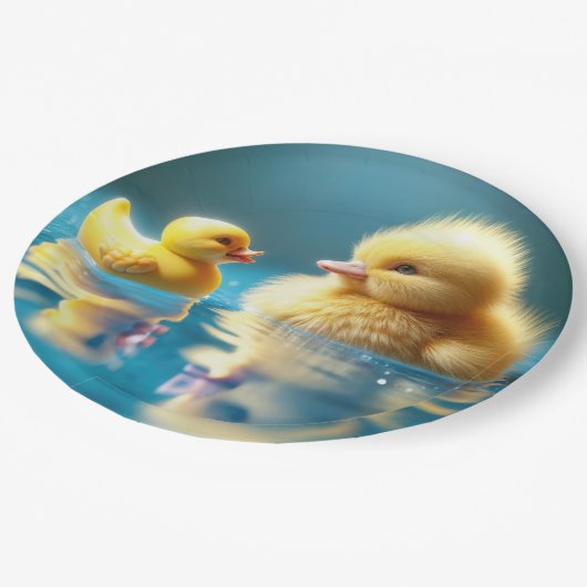 Geel eendje met een Speelgoed-rubberen eend Papieren Bordje (Gekanteld)