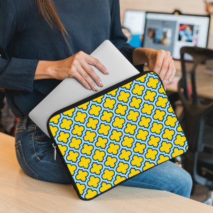 Geel en Baby Blue Trellis, Lattice, Quatrefoil Laptop Sleeve
