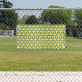 Geel en Baby Blue Trellis, Lattice, Quatrefoil Spandoek (Insitu)