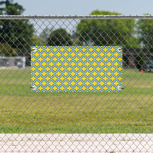 Geel en Baby Blue Trellis, Lattice, Quatrefoil Spandoek (Insitu)