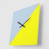 Geel en Beau blauw Solid Color Background Vierkante Klok (Hoek)