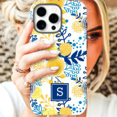 Geel en Blauw Bloemmonogram Initiaal Case-Mate iPhone Case