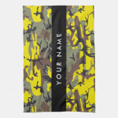 Geel en bruin Camouflage Jouw naam Personaliseren Theedoek (Verticaal)