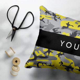 Geel en grijs camouflage personaliseer je naam accent kussen