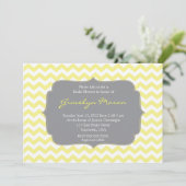 Geel en grijs Cheveron Shower Invitation Kaart (Staand voorkant)