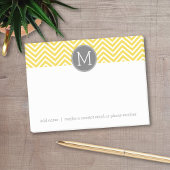 Geel en grijs Chevron Patroon met monogram Post-it® Notes