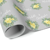 Geel en grijs  Elegant Floral Wedding Cadeaupapier (Rol Hoek)