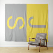 Geel en grijs Matig Initiaal Monogram Wandkleed (In Situ (horizontaal))