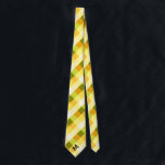 Geel en groen buffel spelden en monogram stropdas<br><div class="desc">Een klassieke afdruk met een gele en groene buffelpleister met uw monogram op dit stropdas. Kies uit verschillende kleuren-monogram tekens.</div>