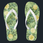 Geel en groen Roos Vintage Wedding Teenslippers<br><div class="desc">Mooie gele rozen op een lentegroenachtergrond maken een prachtig  trouwachtig collectie! Ideaal voor een tuinbruiloft die elegant en klassiek is met een mooi bloemetjesontwerp!</div>