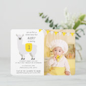 Geel en Ivory Cute Llama Verjaardag Kinderen Kaart (Staand voorkant)