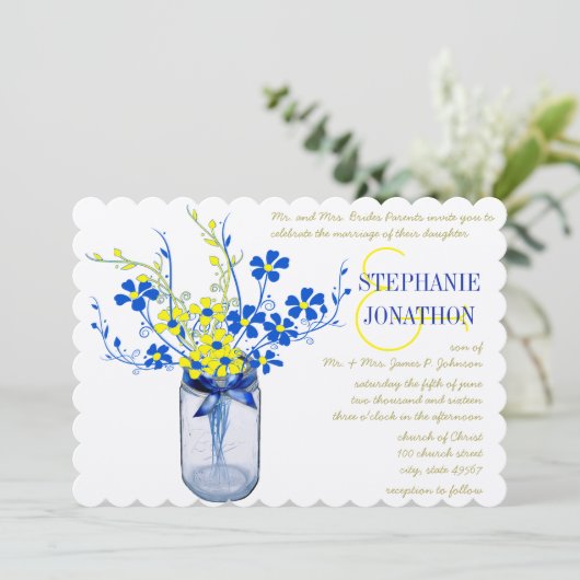 Geel en koninklijk blauw Mason Jar Wildflower Wedd Kaart (Staand voorkant)