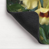 Geel en maroon Orchids Elegant Floral Muismat (Hoek)