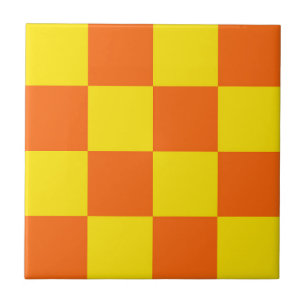 Geel en oranje geruit patroonontwerp tegeltje
