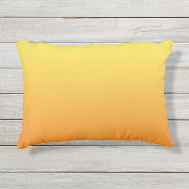 Geel en Oranje ombre Outdoor Pillow Buitenkussen (Voorkant)