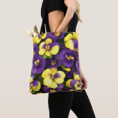 Geel en Paarse Pansy Flowers Tote Bag (Dichtbij)