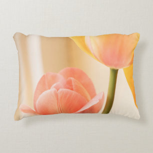 GEEL EN RODE TULIP IN BLOOM SLUIT FOTO ACCENT KUSSEN