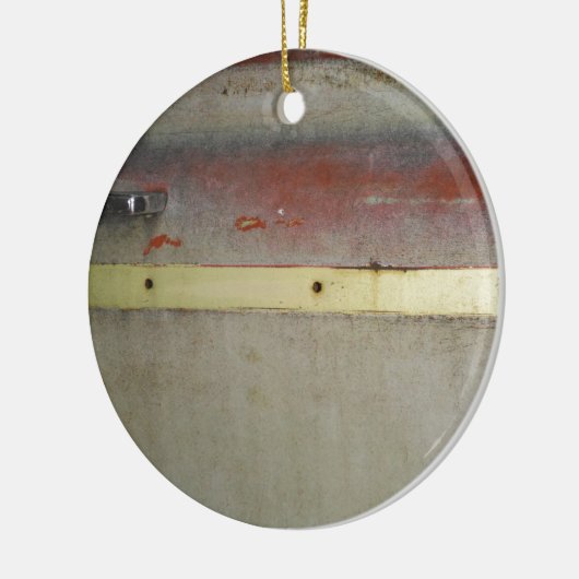 Geel en rood, rood, blauw keramisch ornament (Links)