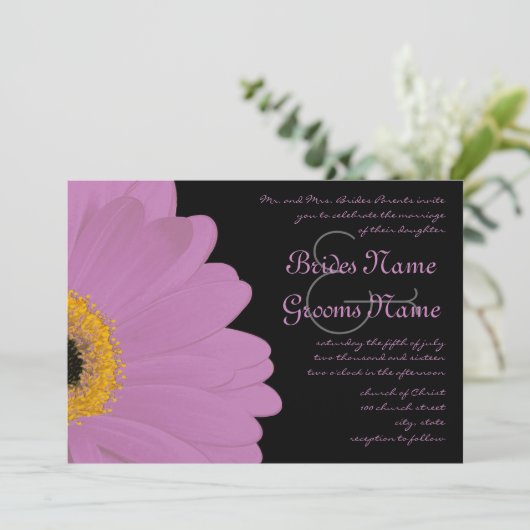 Geel en Roze Gerber Daisy Wedding Uitnodiging (Staand voorkant)