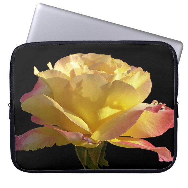 Geel en Roze Rose Laptop Sleeve (Voorkant)