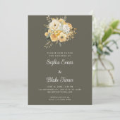 Geel en wit Floral Bouquet Green Wedding Kaart (Staand voorkant)